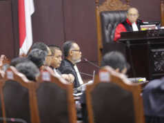 Tim Hukum Prabowo Minta MK Diskualifikasi Paslon 01, Menangkan Paslon 02 atau Pemilu Ulang