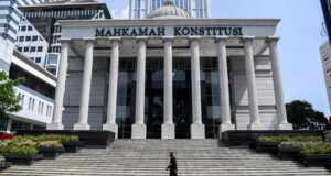 Pilkada Karimun 2020: Gugatan Ditolak MK, Iskandarsyah Ucapkan Selamat kepada Aunur Rafiq Pilkada Karimun 2020