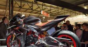 Supersport RS660, Motor Pesaing Ninja ZX-636 dari Aprilia