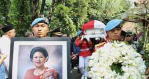 Pemakaman Ani Yudhoyono, Pelayat Padati TMP Kalibata