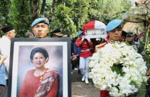 Pemakaman Ani Yudhoyono, Pelayat Padati TMP Kalibata