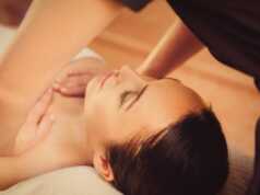 Manfaat Pijat Payudara Bagi Perempuan