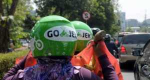 Daftar Lengkap Tarif Baru Ojek Online di Seluruh Indonesia ojek Online
