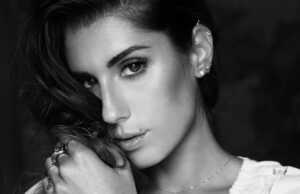 Pamer Pesona, Pebasket Valentina Vignali Foto Tanpa Busana