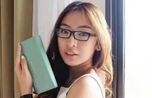 Mengintip Kepribadian Perempuan Lewat Isi Dompet