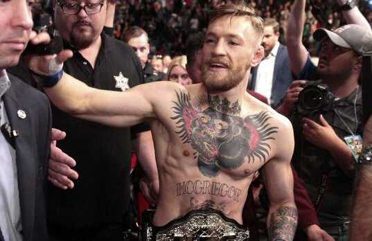 Pukul Orang Tua, Conor McGregor Diseret ke Pengadilan