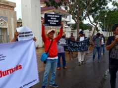 Aksi Jurnalis Batam: Pak Polisi, Jurnalis Bukan Penjahat Jangan Disikat