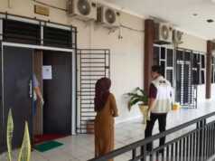 KPK Geledah Kantor Disdik dan PU Kepri