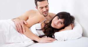 Puaskan Fantasi Seks, Suami Tega Jual Istri Layani 4 Pria Sekaligus Hubungan intim