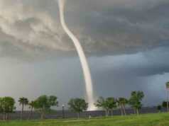 Puting Beliung Rusak Puluhan Rumah di Piayu Batam, Satu Bocah Tertimpa Plafon Puting Beliung Batam