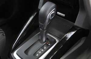 Tiga Kebiasaan yang Bikin Mobil Matik Cepat Rusak