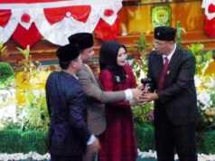 Sah, Weni Perempuan Pertama Jabat Ketua DPRD Tanjungpinang