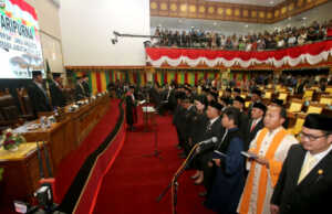 50 Anggota DPRD Kota Batam Dilantik, Putra Soerya Ketua Sementara