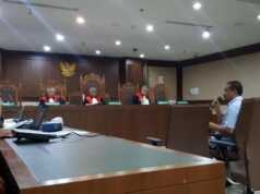 Abu Bakar di Sidang Kasus Suap Nurdin Basirun: Urus Izin di Kepri Harus Pakai Uang