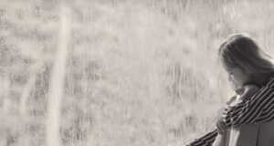 Hujan Bikin Orang Merasa Lapar dan Kesepian Cuaca Sedang Hujan