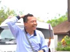 Nyamar Jadi Tukang Parkir, Anang Hermansyah Bikin Dua Mobil Tabrakan