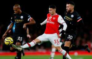 Digedor City 3 Gol, Arsenal Merana di Kandang Sendiri