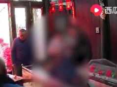 Indonesia Heboh Natuna, di Cina Geger Video Jenazah Pria Diseret dan Dipukuli Anak-anaknya Han Xiangu yang sudah meninggal dipukul oleh anak-anaknya yang kesal.