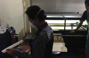 Poltek Batam Produksi APD dan Buat Web Pendeteksi Corona, Gratis untuk Masyarakat Produksi APD di Poltek Batam