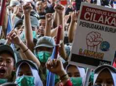 PP 35/2021 Diterbitkan, Karyawan Kontrak Semakin Tertekan Peraturan Pelaksana UU Cipta Kerja