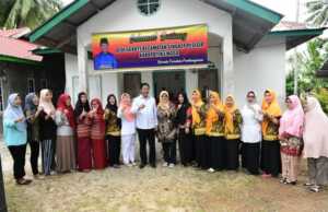 Kunjungi Dabo Lingga, Isdianto Terima Masukan Masyarakat Setempat Isdianto