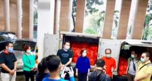 Komunitas Kepni Berbagi Kasih dan Sembako kepada Masyarakat Terdampak Covid-19 Kepni