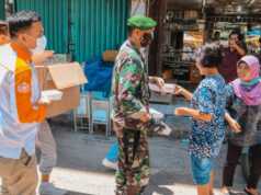 Harris Resort Barelang Bagikan 400 Lunch Box kepada Tukang Ojek dan Petugas Kebersihan Harris Barelang Resort