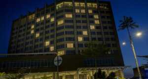 FOTO Pesan Cinta dari Hotel di Batam untuk Para Pejuang Corona Hotel di Batam