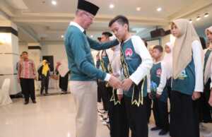 Syahrul Minta Wadah Partisipasi Anak Dikembangkan Dukung Anak Kembangkan Prestasi, Syahrul Lantik kepengurusan Forum Anak Kota Tanjungpinang