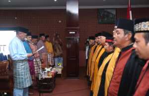 Walikota Lantik Dewan Hakim MTQ dan Pengurus FKM Kota Tanjungpinang Walikota Lantik Dewan Hakim MTQ dan Pengurus FKM Kota Tanjungpinang