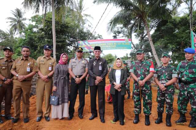 Walikota Tanjungpinang H. Syahrul, meninjau lokasi kegiatan TMMD