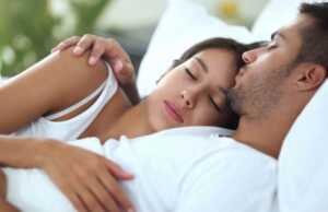 Bunda Perlu Coba, Ini 5 Posisi Bercinta Penghilang Stres Pasangan Bahagia