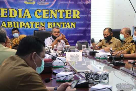 Bupati Sampaikan Ranperda Pertanggungjawaban Pelaksanaan APBD 2019 Bupati Sampaikan Ranperda Pertanggungjawaban Pelaksanaan APBD 2019