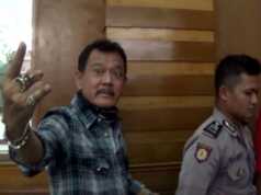 Ki Gendeng Pamungkas, Santet Presiden Amerika dan Penjara Ki Gendeng Pamungkas