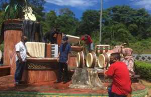 Pemko Batam Cat Ulang Tiga Monumen Budaya Melayu Monumen Budaya Melayu