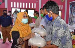 Wabup Natuna Sosialisasi New Normal di Pulau Tiga Barat Wabup Natuna