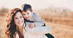 Perempuan Pejuang Keluarga, Sederet Alasan Mengapa Surga Ada di Telapak Kaki Ibu surga di telapak kaki ibu