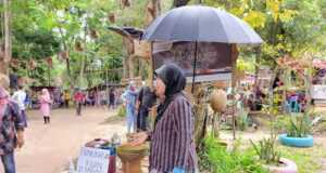 Pasar Djadoel Mata Kucing, Perut Kenyang di Tengah Hutan sampai Berkuda di Kebun Binatang