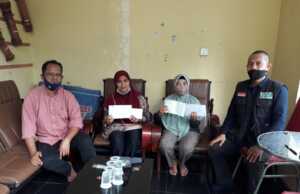 LAZ Batam Bantu 2 Warga Taman Marchelia