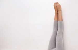 4 Manfaat Angkat Kaki ke Dinding Sebelum Tidur, Yuk Dicoba Angkat Kaki ke Dinding