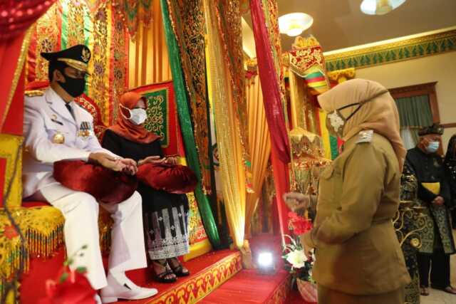 Rahma Ucapkan Selamat kepada Isdianto sebagai Gubernur Kepri Definitif Rahma Ucapkan Selamat kepada Isdianto sebagai Gubernur Kepri Definitif