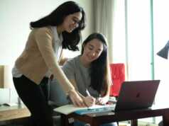 Stop “Nyinyir”, Perempuan Juga Punya Hak Nikmati Pendidikan Tinggi! Pentingnya Pendidikan dan terus belajar