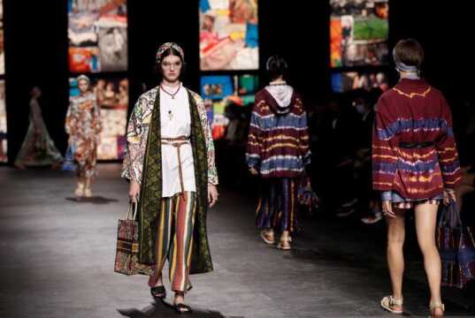 Panggung ‘Catwalk’ Lewat Tiktok dior tiktok