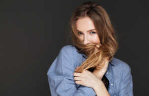 Bukan Sombong, Tapi 4 Zodiak Ini Memang Pemalu Zodiak Pemalu