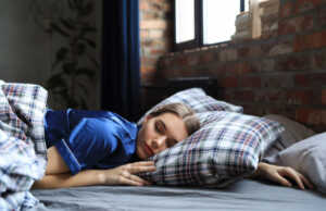 Waspada, Ternyata Tidur Tengkurap itu Bahaya Tidur Tengkurap Bahaya