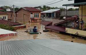 Medan Dikepung Banjir, Ribuan Rumah Terendam, 5 Warga Meninggal dan 2 Orang Hilang Medan Dikepung Banjir
