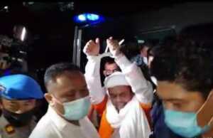 Dua Alasan Polisi Menahan Habib Rizieq Shihab Alasan Penahanan Habib Rizieq