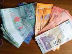 Simpan Uang Rp1 Miliar Dalam Kotak Biskuit, Hancur Dimakan Hama