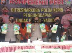 Polda Kepri Amankan Tiga Orang Tersangka, Berikut BB 46 Kg Sabu