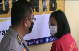 Siram Anak Kandung Pakai Air Termos, Janda Muda Terancam 5 Tahun Penjara janda muda yang menyiram anaknya pakai air termos